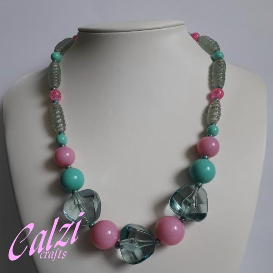 Retro Style Pink & Turquoise Beaded Necklace (Peppermint Candy)