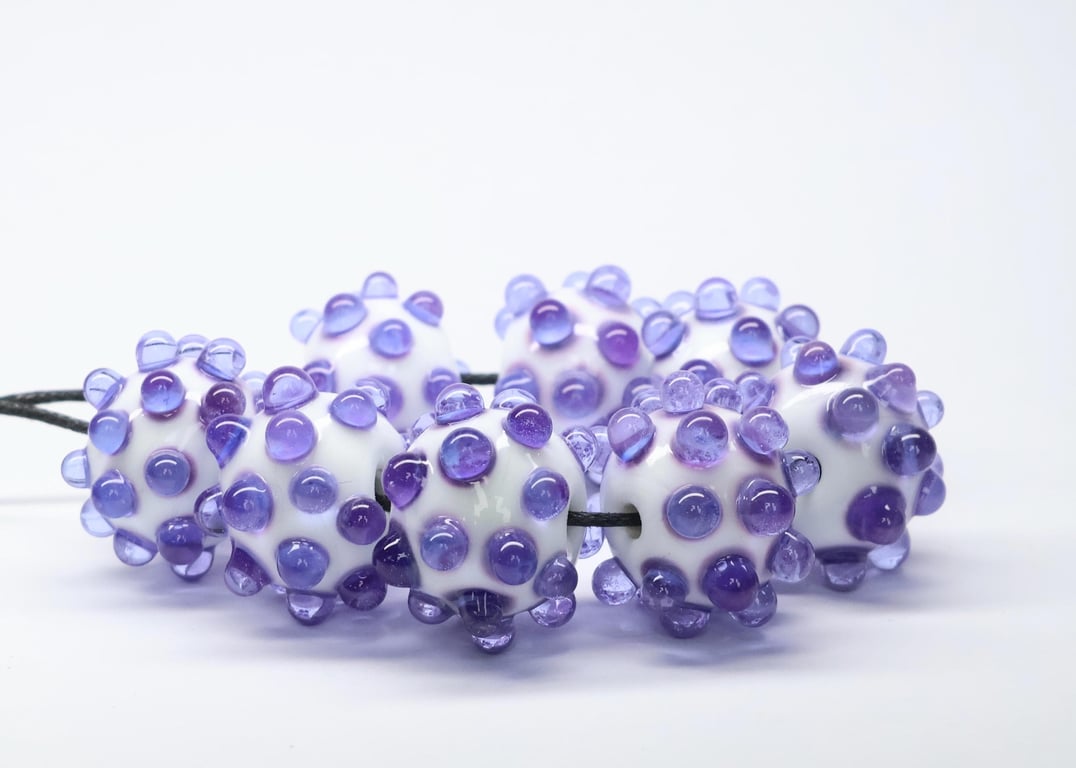 Handmade multicoloured patterned lamp work glass beads