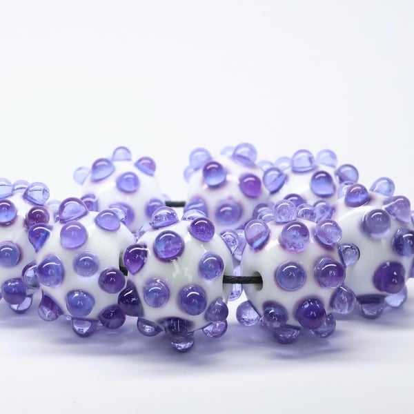 Handmade multicoloured patterned lamp work glass beads