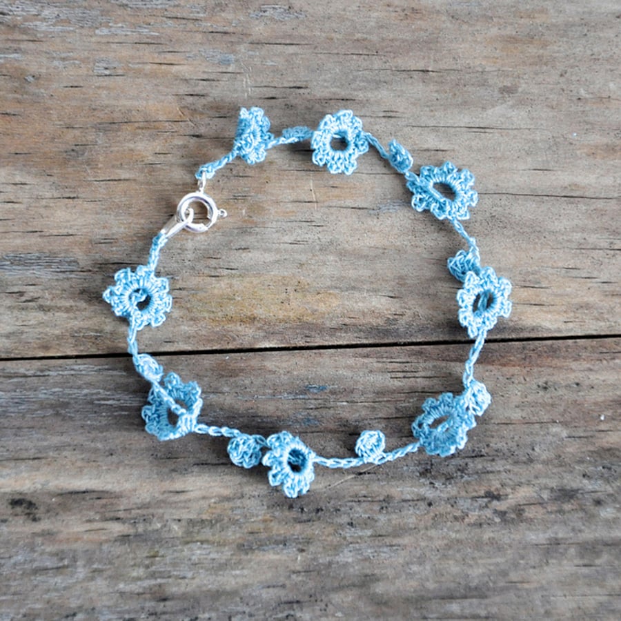 Delicate crochet flower bracelet in Sky Blue