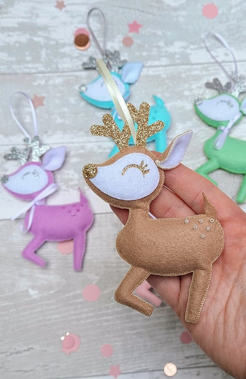 Christmas Kitsch Felt Reindeer decoration