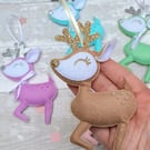 Christmas Kitsch Reindeer decoration