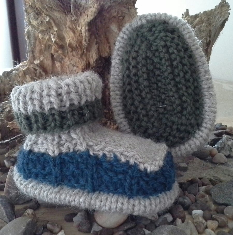 Luxury Merino 'Jeager' Wool Boy's Booties  0-3 months size