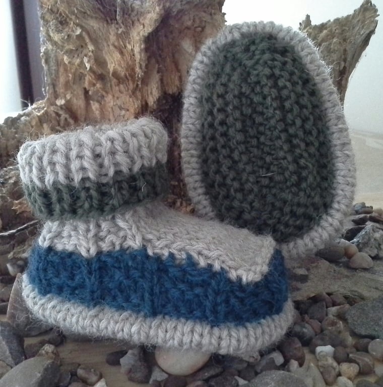 Luxury Merino 'Jeager' Wool Boy's Booties  0-3 months size