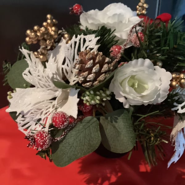 Christmas Memorial Arrangement