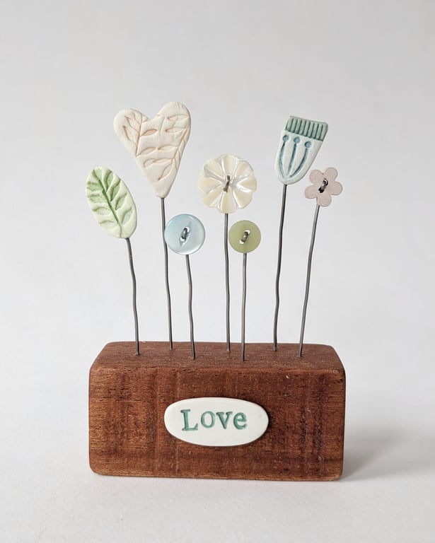Clay Heart and Flowers in a Button Garden Block 'Love'