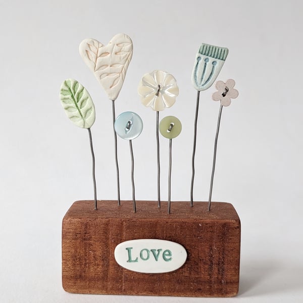 Clay Heart and Flowers in a Button Garden Block 'Love'