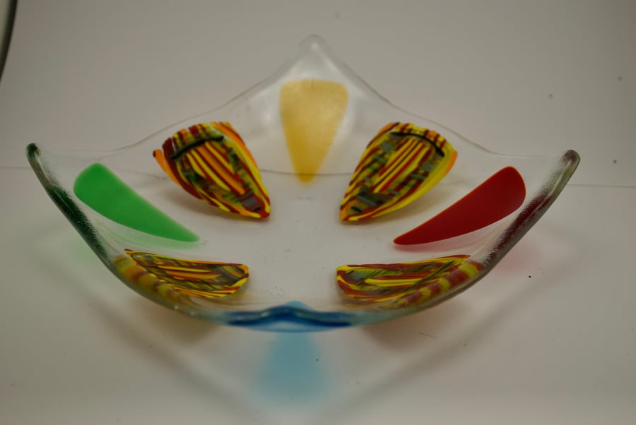 Abstract coloured glass dish 