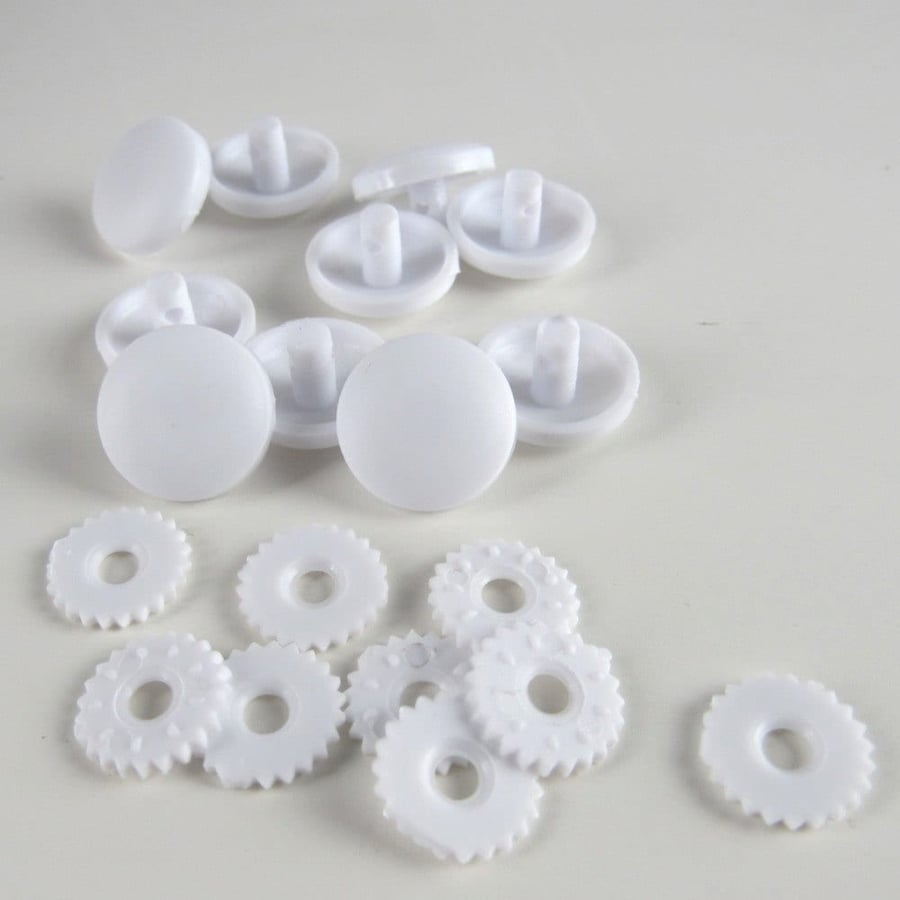 10 Nylon Cover Button Blanks Size 24 15mm