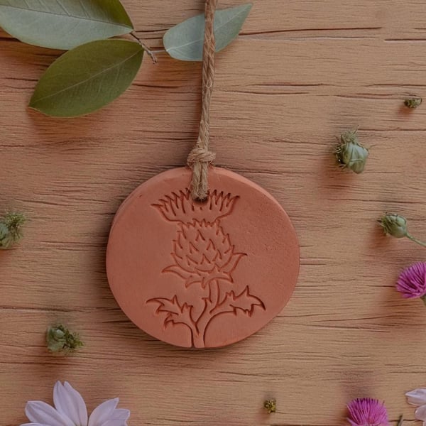 Scottish Thistle Round Terracotta Hanging Aromatherapy Diffuser Ornament
