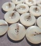 25mm 1" 40L Polyester HORN Buttons Flat matt edge with shiny centre x 6 - Image 4