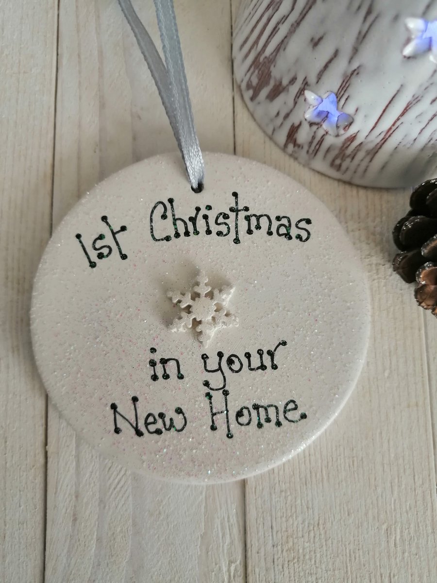 Snowflake Circle Ceramic - 1st Christmas in your New Home (medium) 