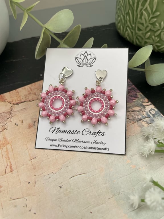 Earrings, Pretty pink glass beaded delicate hoop dangle earrings 