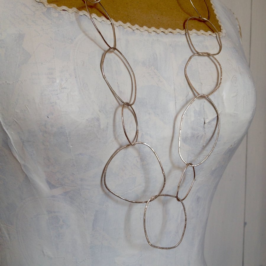 pebble link necklace