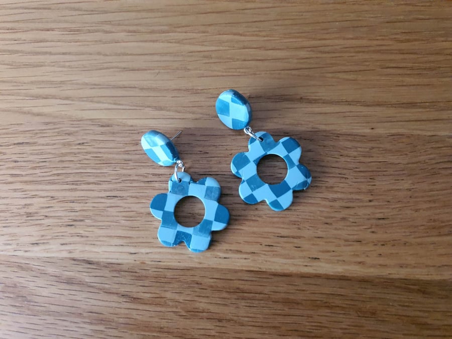 Retro Styled Stud and Drop Blue Gingham Check Flower Shaped Earrings