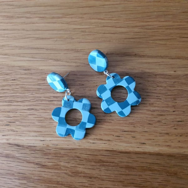 Retro Styled Stud and Drop Blue Gingham Check Flower Shaped Earrings