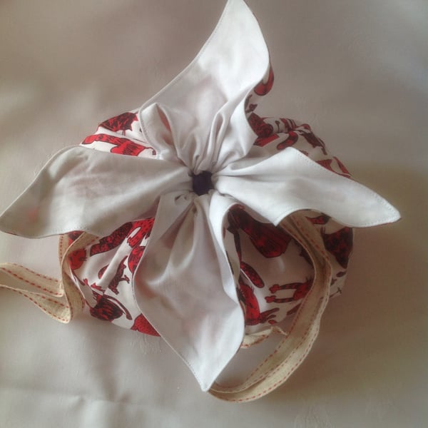Drawstring Petal bag