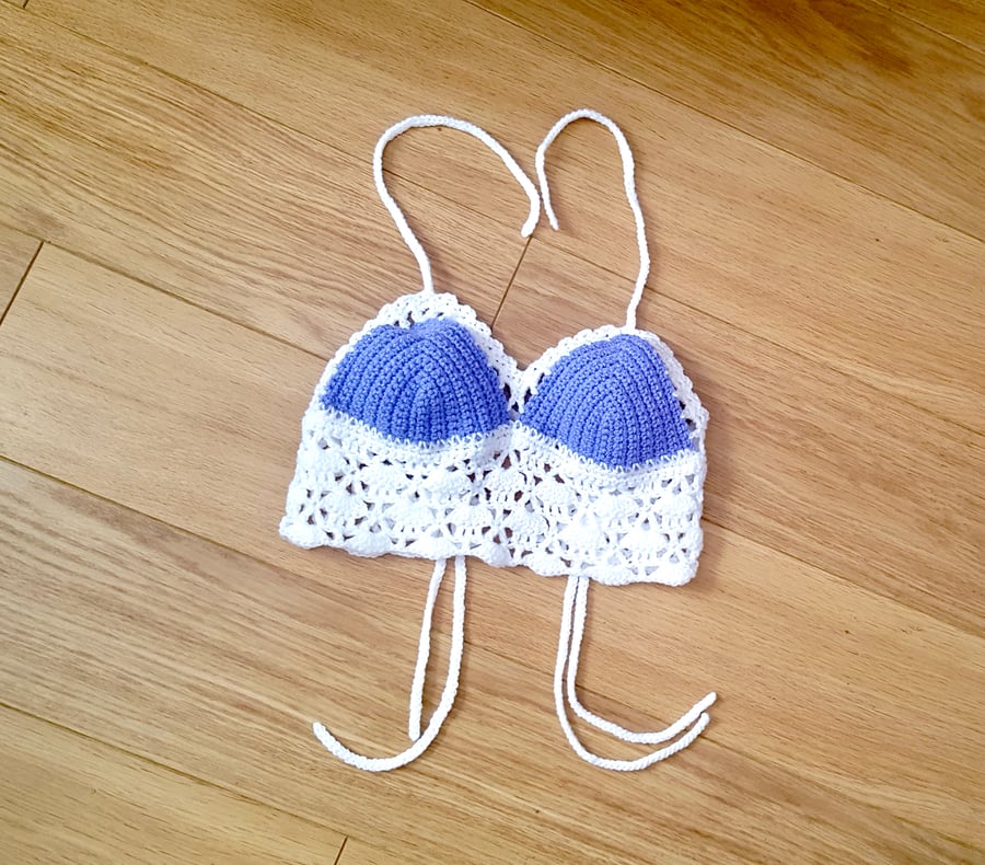 Two tone halter top lilac and white. U.K. size small (S). Size 8.