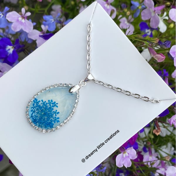 Resin Necklaces,Real flower jewellery,Resin jewellery,Real flower jewellery