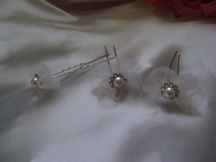 3 X Pearl & Diamante Hairpins