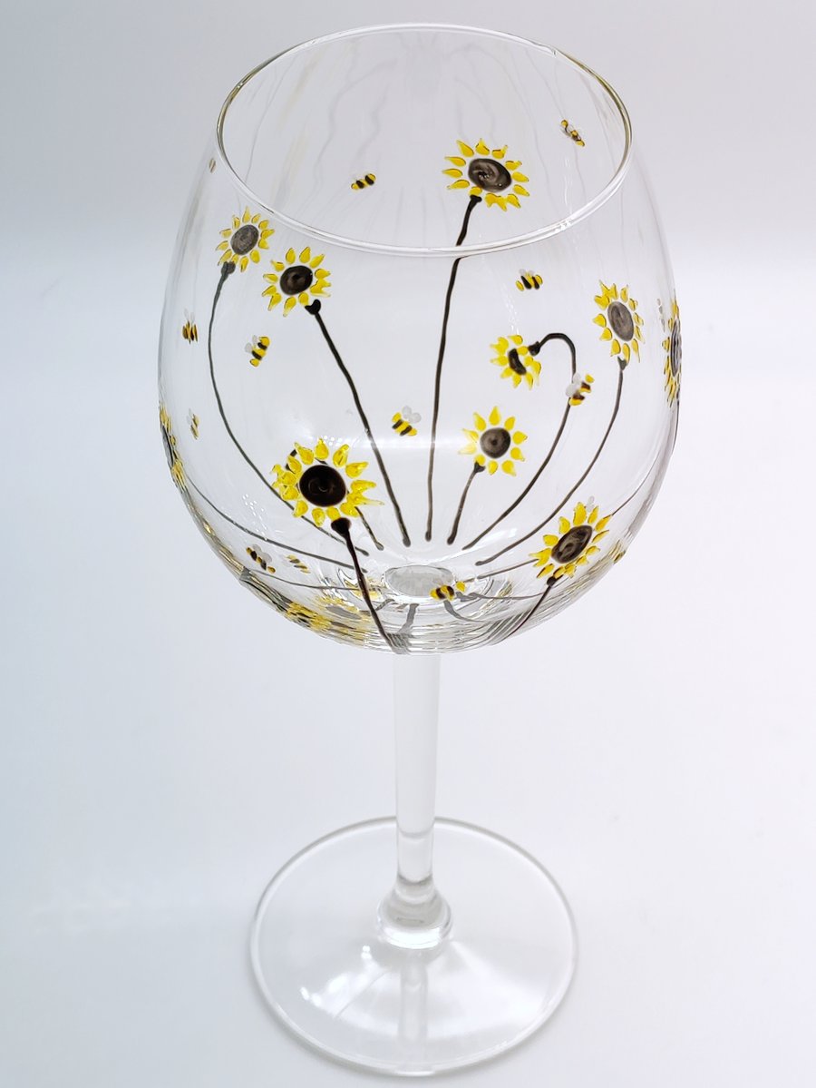 Hand-painted 'Sunflower & bee' design Large wine Glass