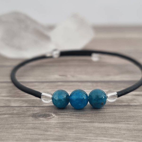 Apatite Memory Wire Bracelet