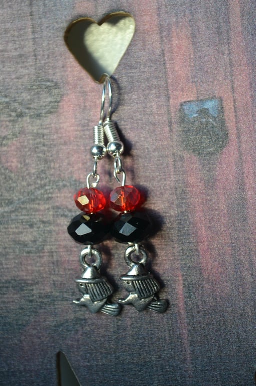 Witch earrings with crystals black and red
