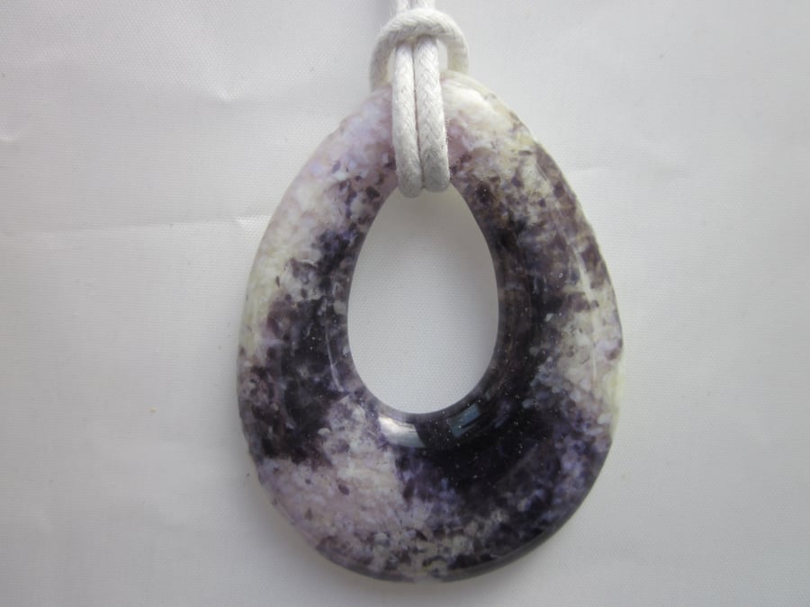 Handmade cast glass pendant - Ice purple oval