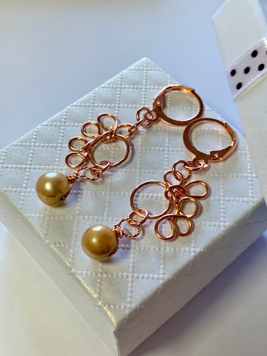 Copper Wire Earrings with Hanging Freshwater Pearl.