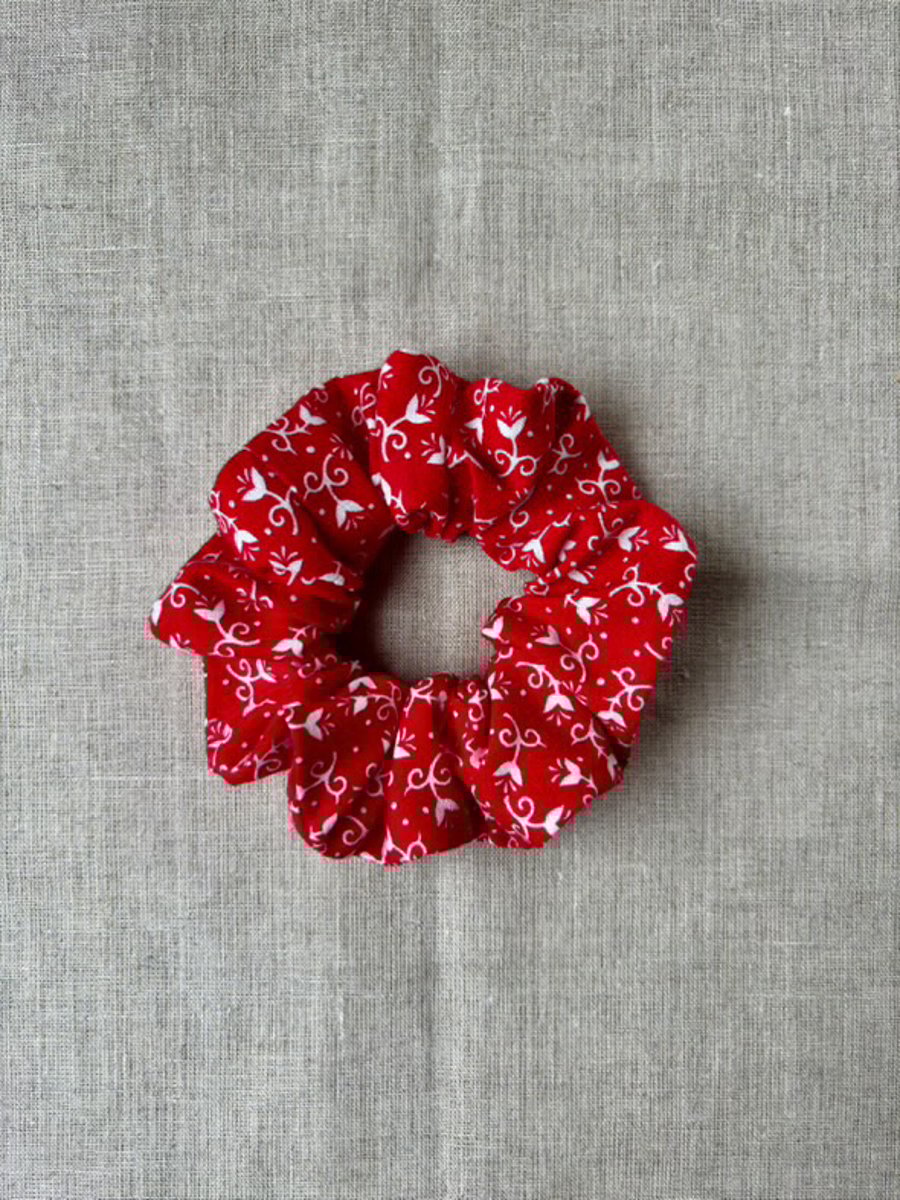 Red and white floral scrunchie