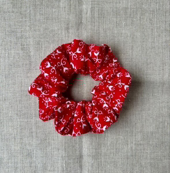 Red and white floral scrunchie