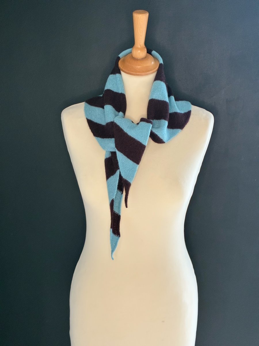 Triangle Scarf - Mustang & St Lucia