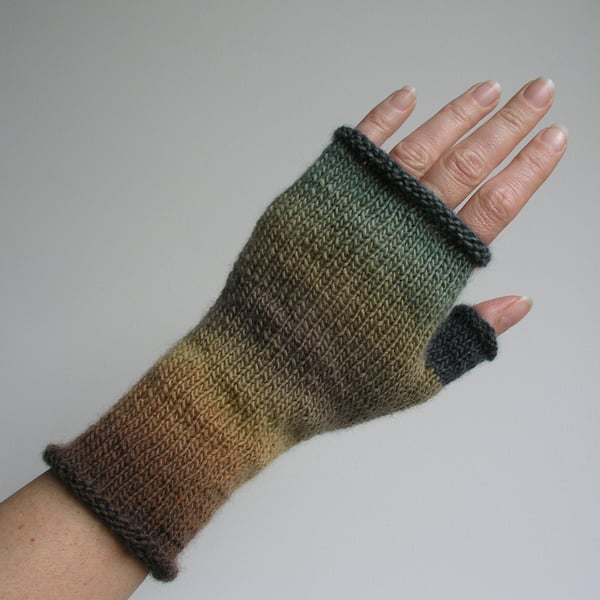  Fingerless gloves  wrist warmers