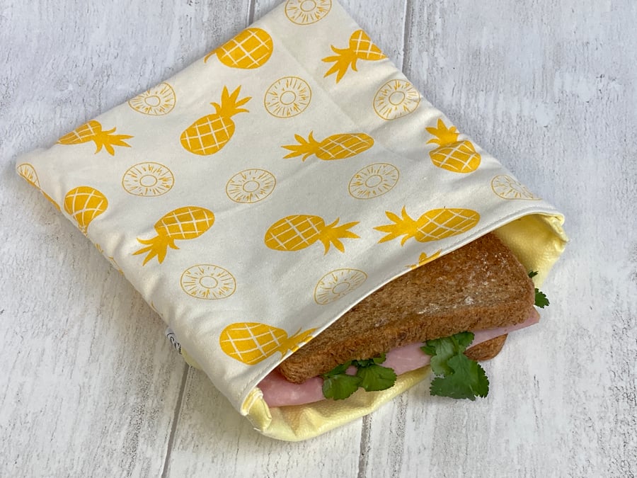 Reusable sandwich bag. Fruity fabric