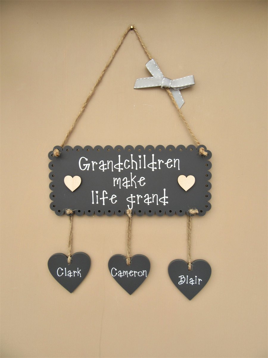 Personalised Grandchildren Sign "Grandchildren make life grand" Christmas gift