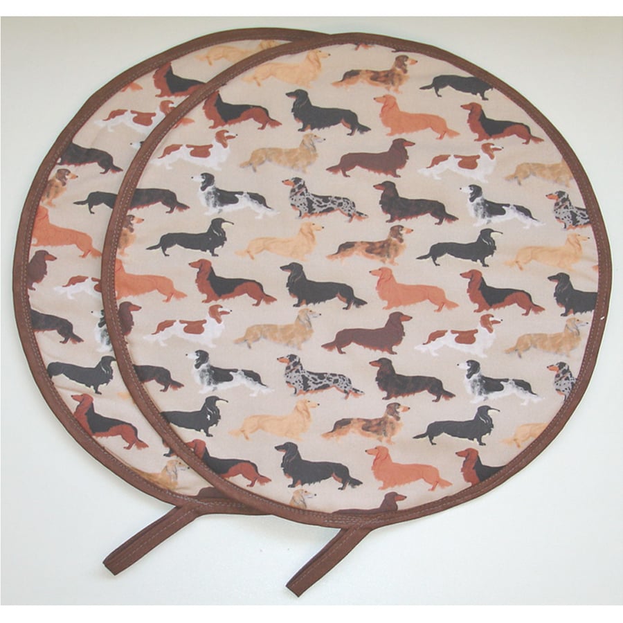 Dachshund Aga Hob Lid Mats Pads Pair of Covers Brown Dog Chef Hat Round x 2