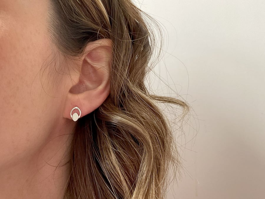 NEW Silver Leaf Cut-out Stud Earrings