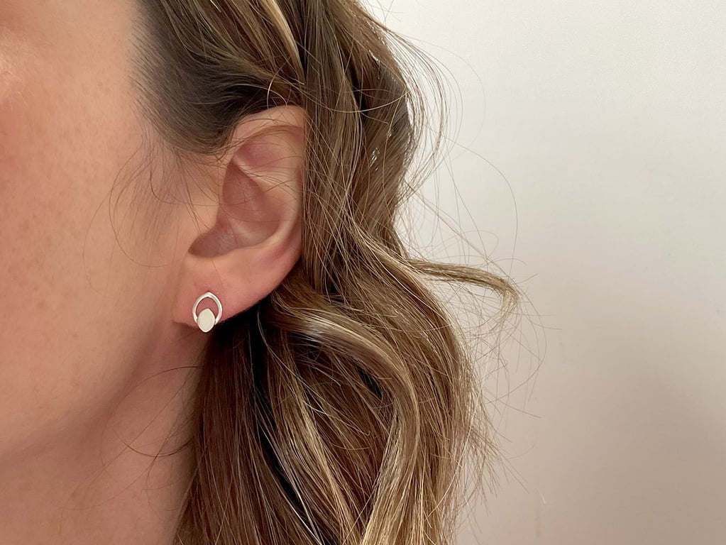NEW Silver Leaf Cut-out Stud Earrings