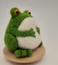 Needle felted green frog ornament - Image 3
