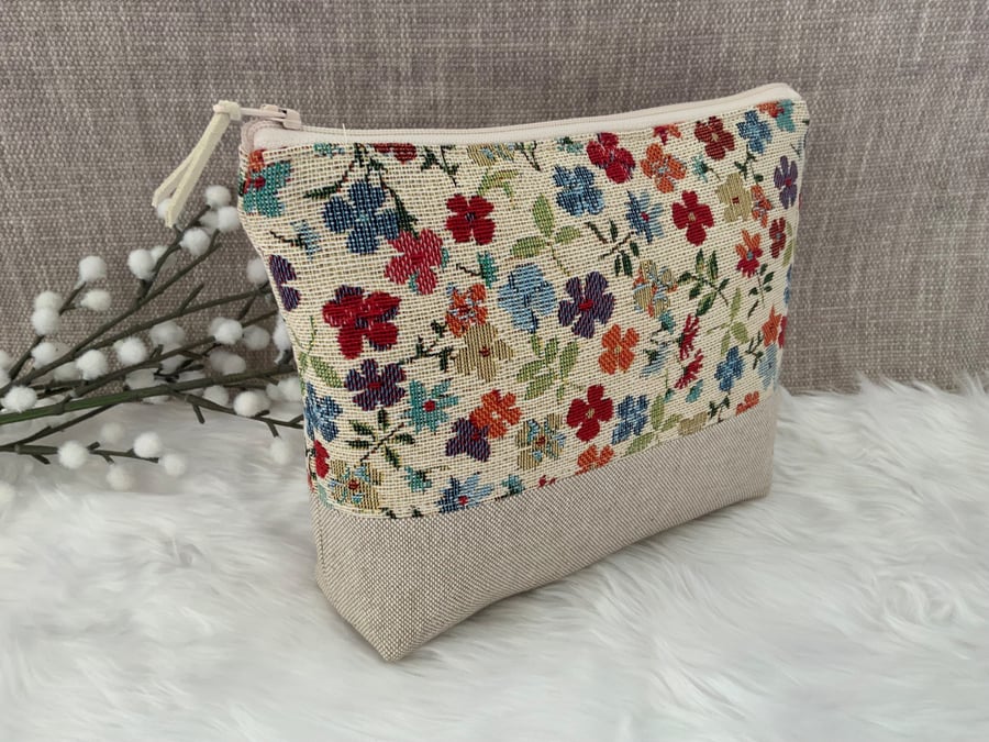 Tapestry Cosmetic Bag, Zipped Purse, Make up Bag, Toiletry Bag