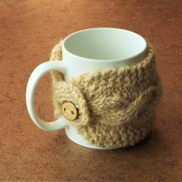 Mug cosy handknit British wool with handmade wooden button pale yellow