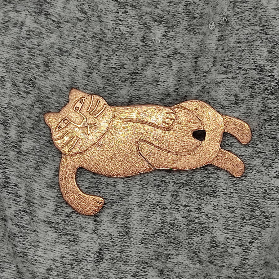copper cat brooch