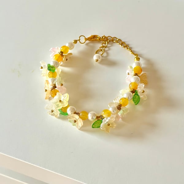 Beaded flower bracelet