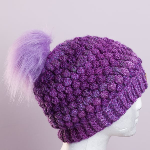 Hat hand made crochet puff stitch with handmade faux fur detachable pompom 