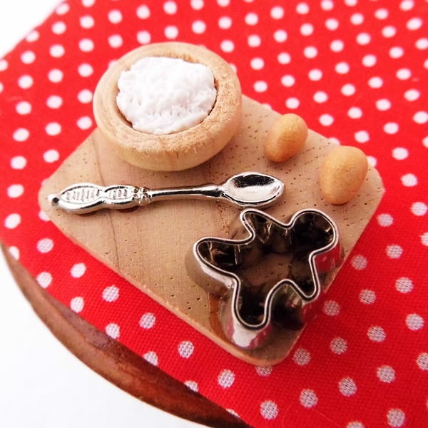 Miniature Cookie Baking Set for Dolls House - Food