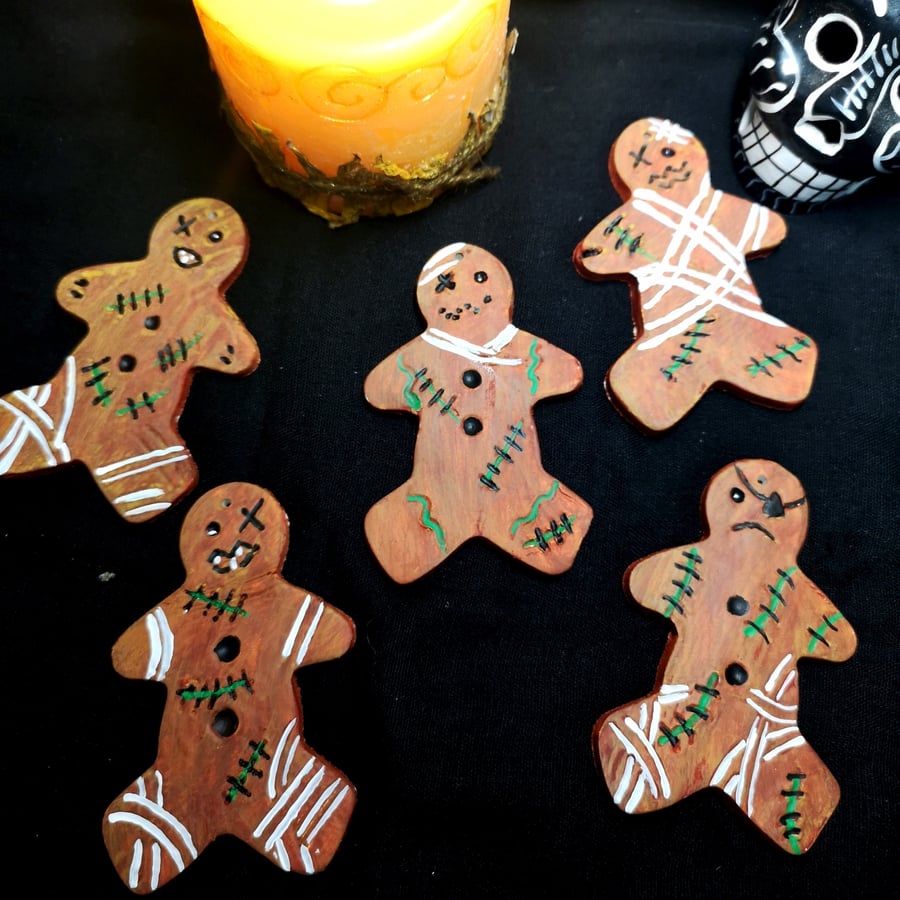 Halloween Gingerbread Men. 