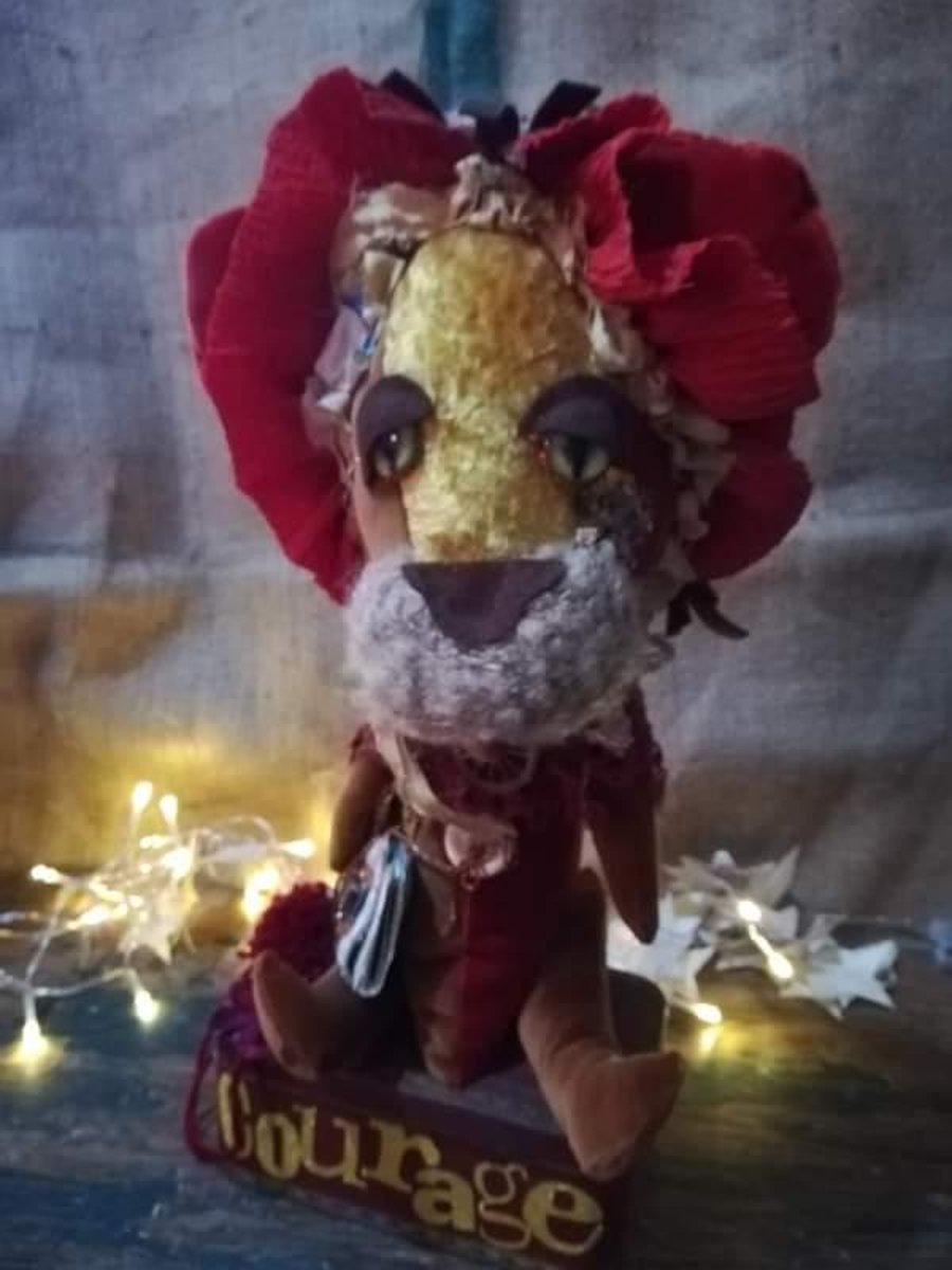 Primitive textile art Lion sculpture, textile art, vintage style, home decor