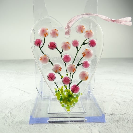Pink floral heart shaped fused glass suncatcher, handcrafted, 6.5 x 9cm (0231)