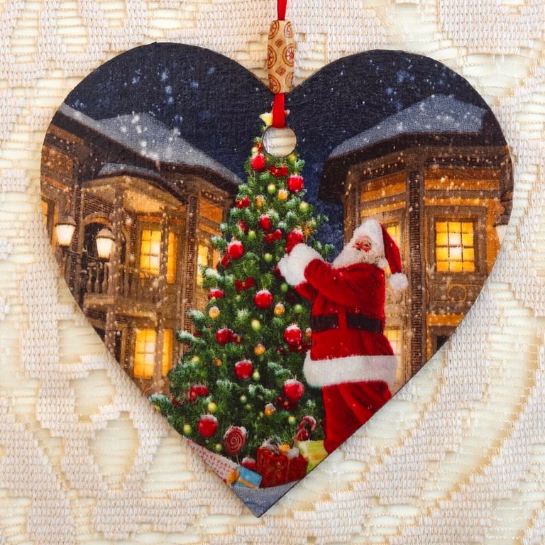 Christmas Decoration Ornament: Decoupaged Wooden Heart 15cm (6") Tree & Santa