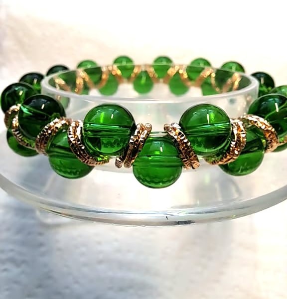 Stretch Watery Emerald glass beaded Chevron Bracelet